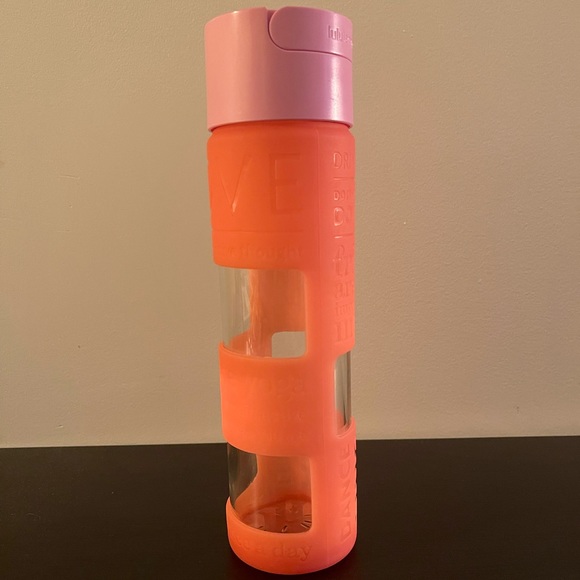 🤍LULULEMON🤍 PURE FOCUS GLASS BOTTLE - Picture 2 of 5